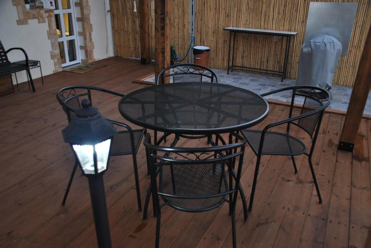 Marvin'S Place Arad Eksteriør billede